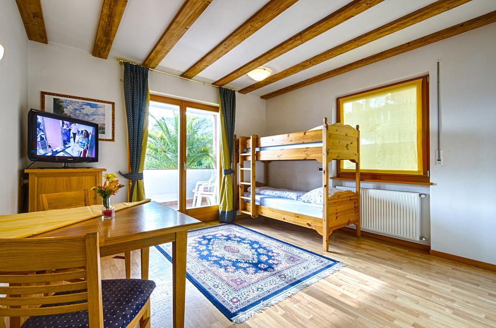 Hotel & Residenz Traubenheim นาลเลส ห้อง รูปภาพ