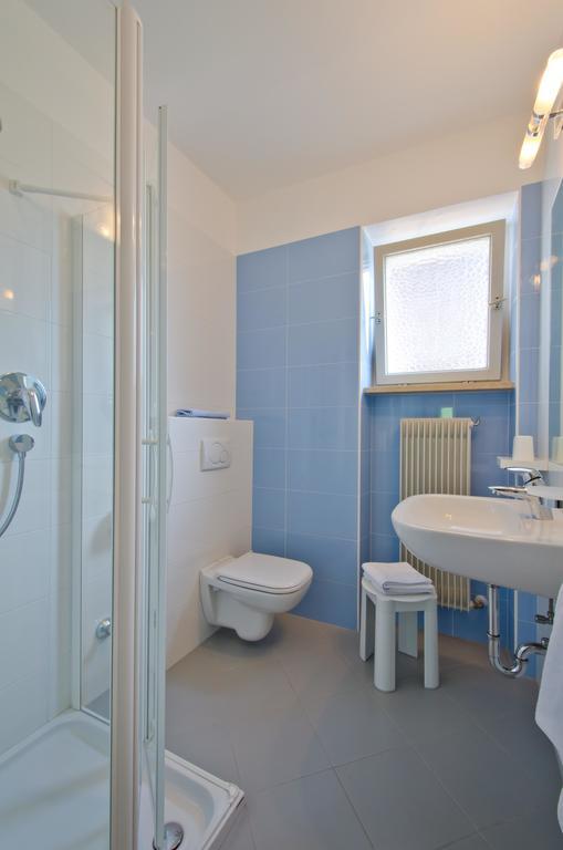 Hotel & Residenz Traubenheim นาลเลส ห้อง รูปภาพ
