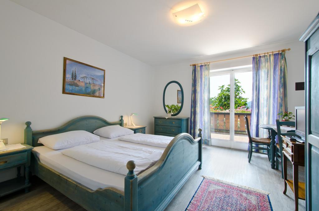 Hotel & Residenz Traubenheim นาลเลส ห้อง รูปภาพ